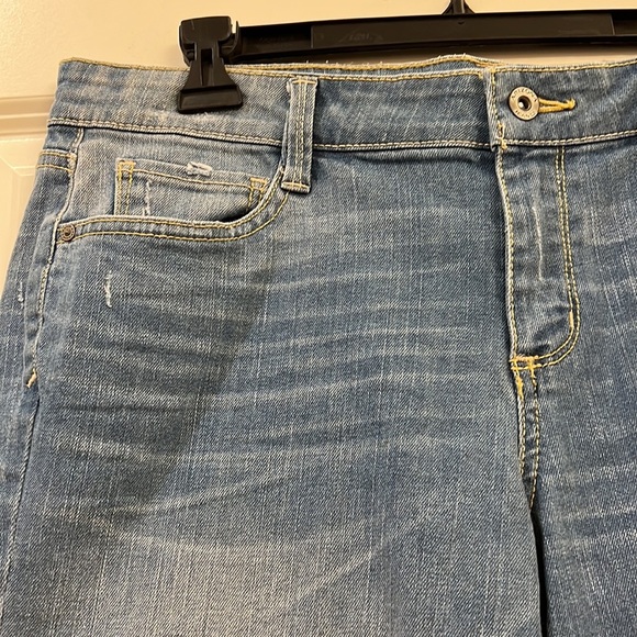 Arizona Jeans ladies shorts - Picture 2 of 9